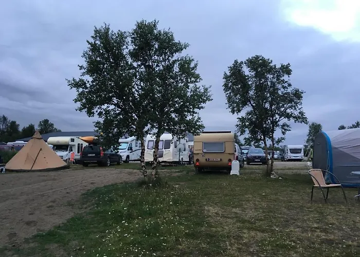 Fjordutsikten Motell & Camping As