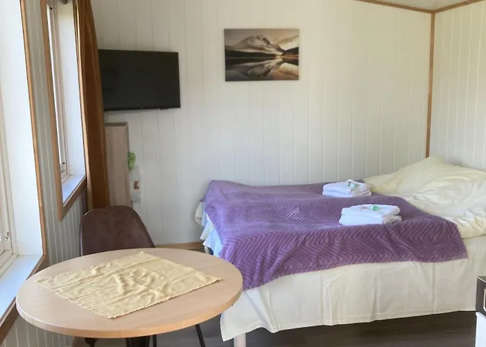 Fjordutsikten Motell & Camping As